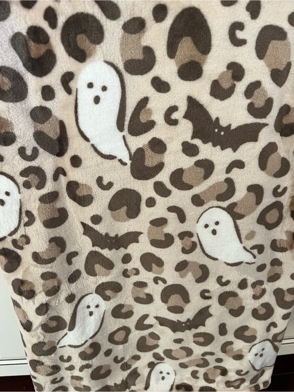Envogue Halloween Leopard Ghost and Bat Plush Throw Blanket